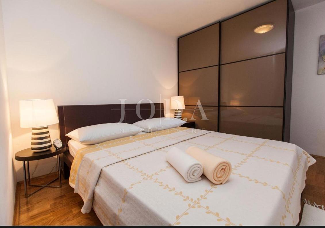 Apartma 92,70 m2 na odlični lokaciji, 300 m od morja