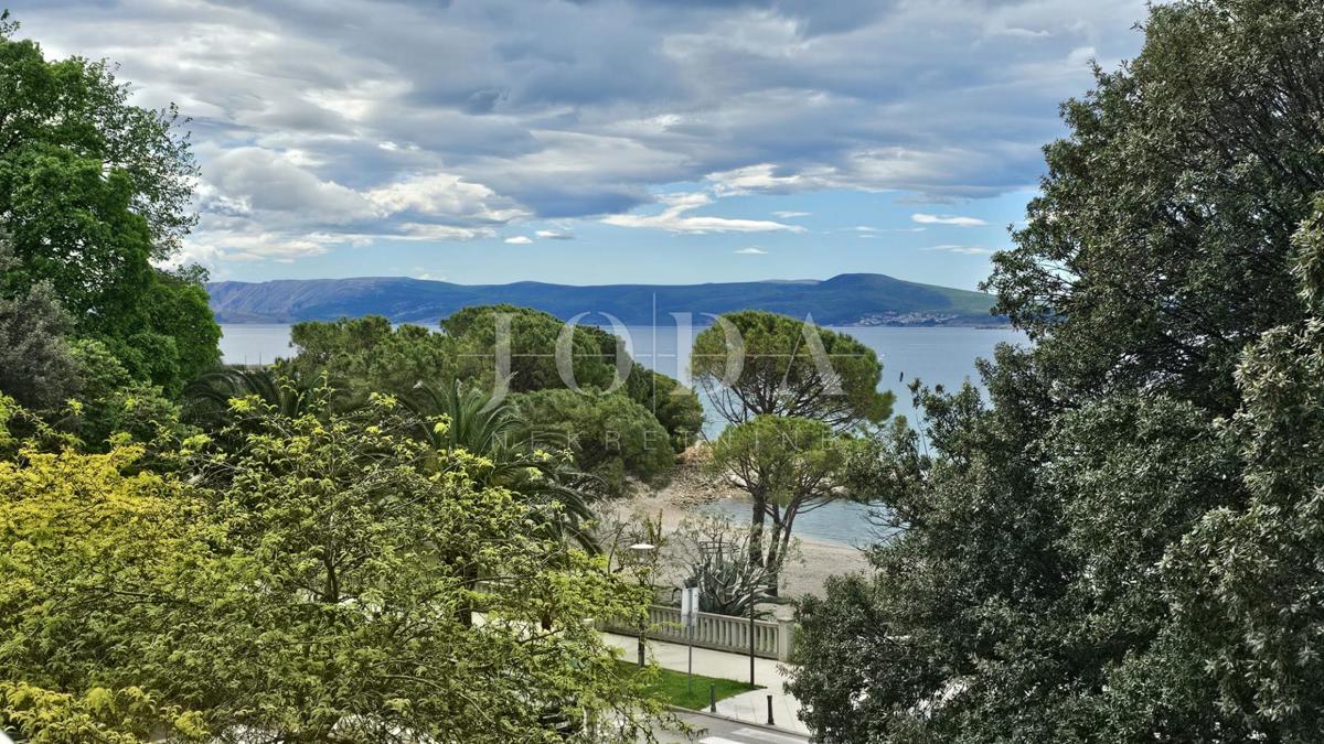 Hiša Crikvenica 1. vrsta do morja na promenadi