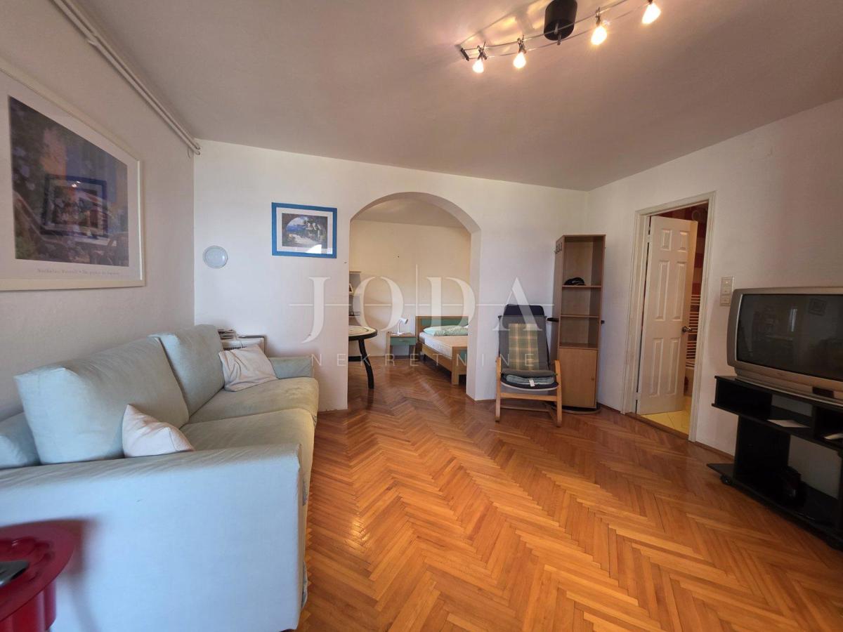 Crikvenica – Tri stanovanjske enote z vrtom