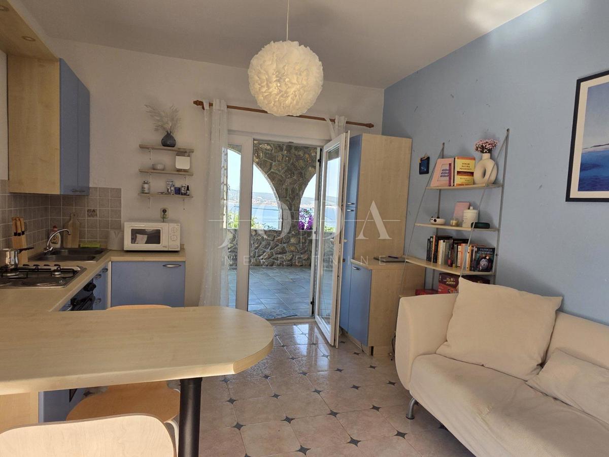 Crikvenica – Tri stanovanjske enote z vrtom