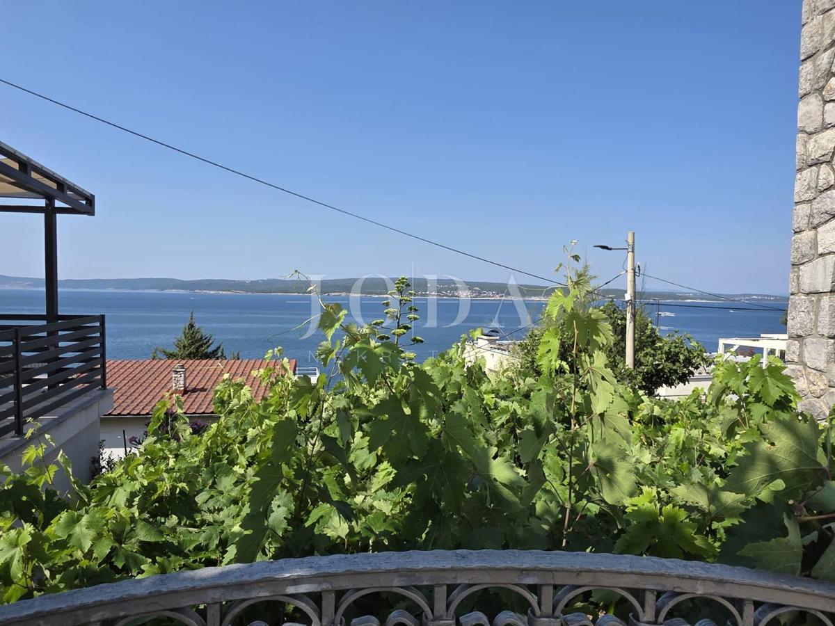 Crikvenica – Tri stanovanjske enote z vrtom