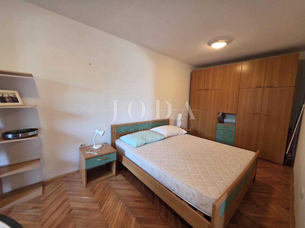 Crikvenica – Tri stanovanjske enote z vrtom