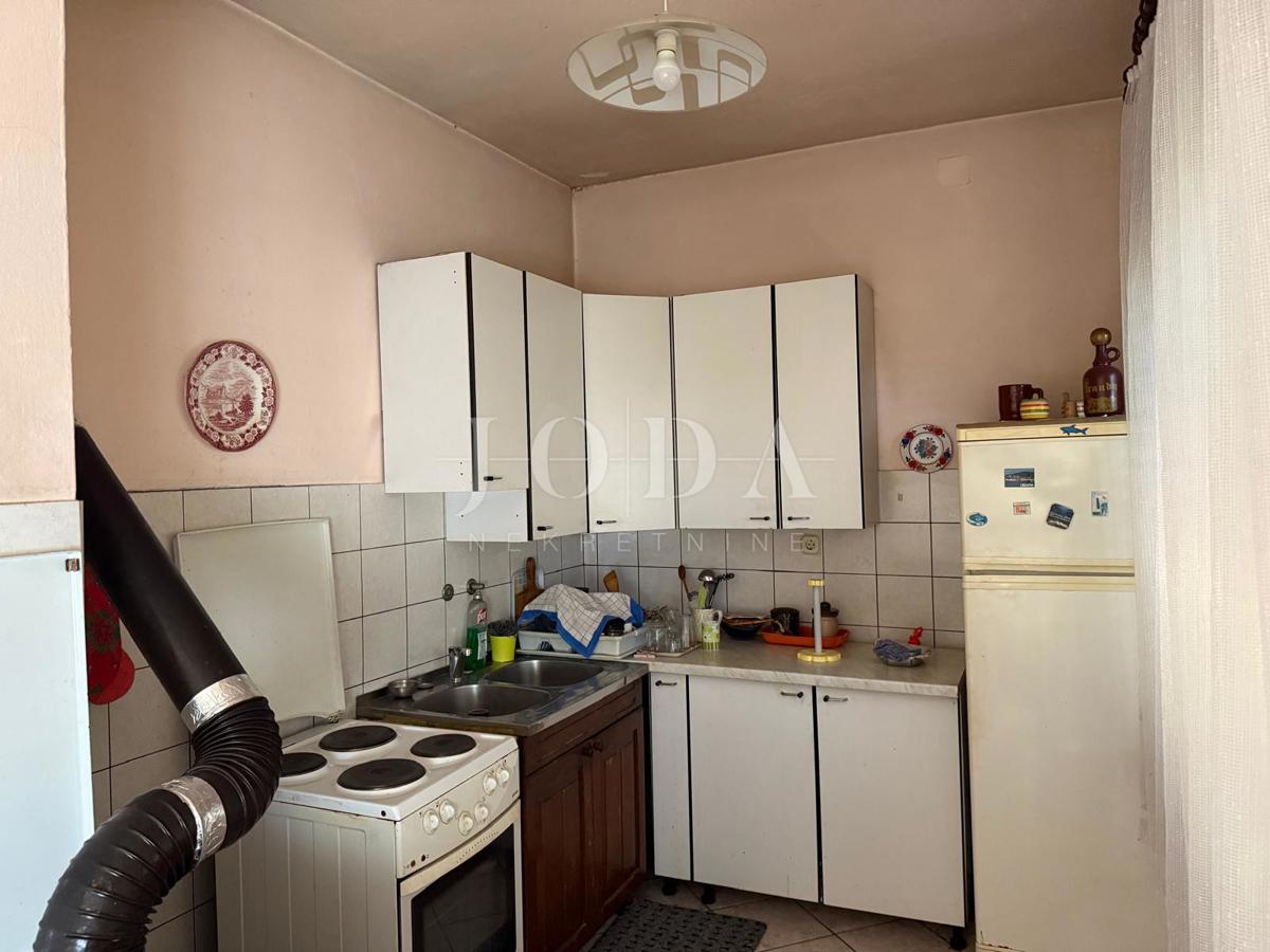 Hiša Drenova, Rijeka, 220m2