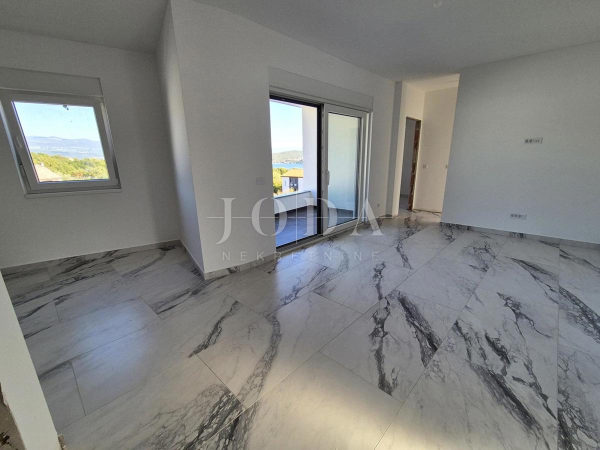 Apartma s pogledom na morje - novogradnja v zalivu Soline 