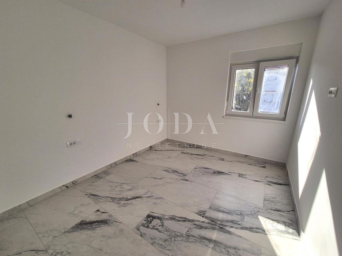 Apartma s pogledom na morje - novogradnja v zalivu Soline 