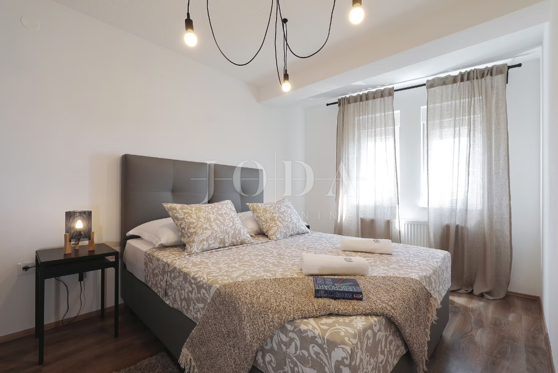 Hiša Seline, Starigrad, 377m2