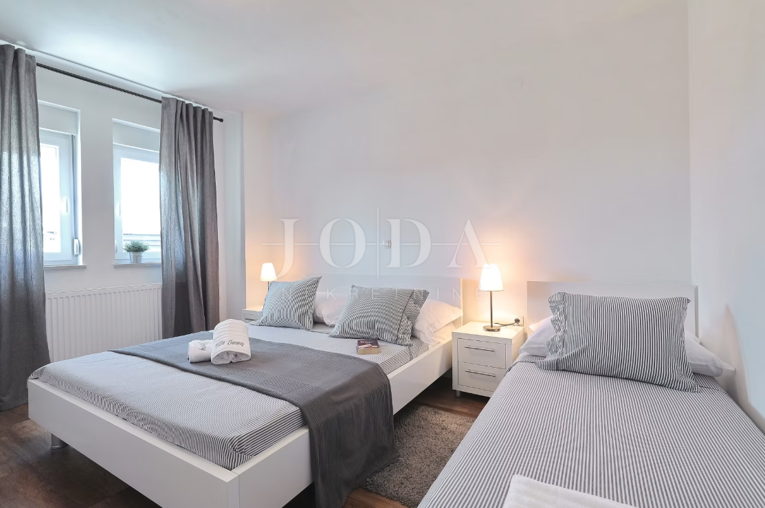 Hiša Seline, Starigrad, 377m2