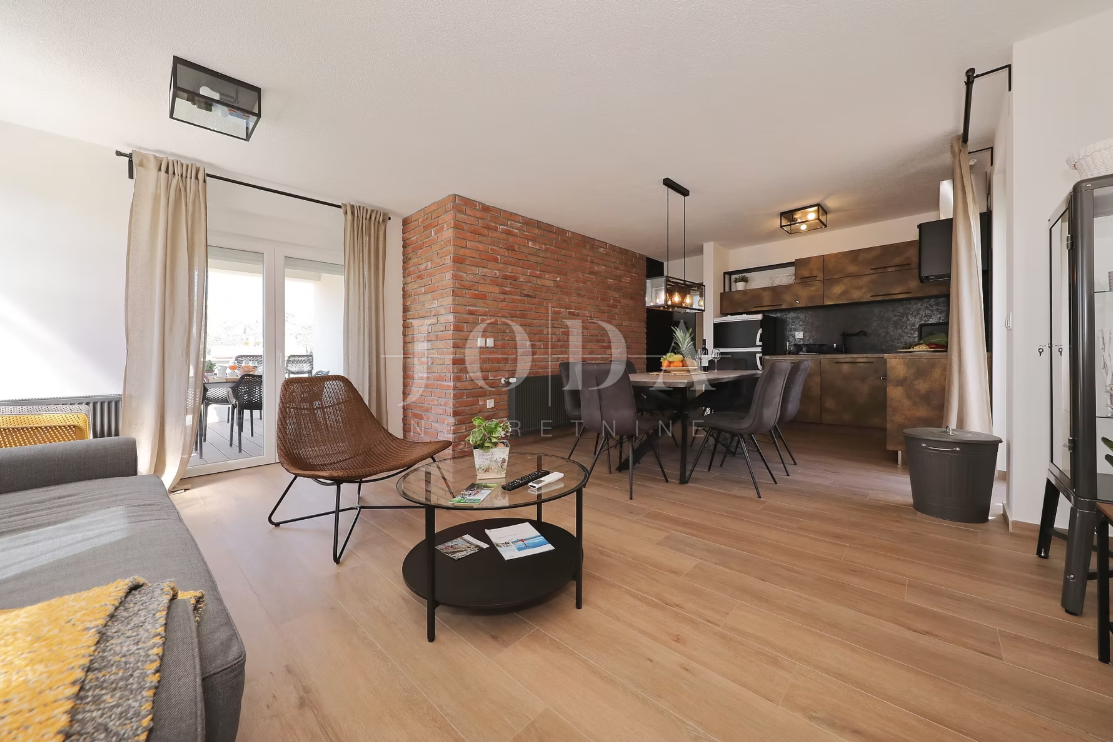 Hiša Seline, Starigrad, 377m2