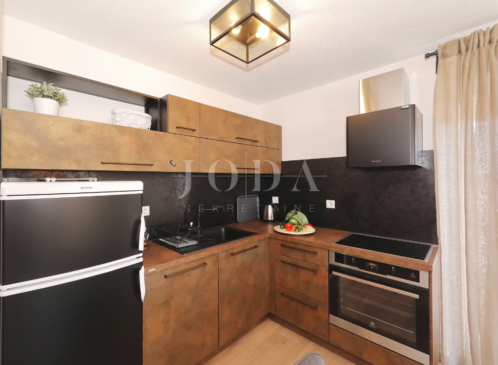 Hiša Seline, Starigrad, 377m2