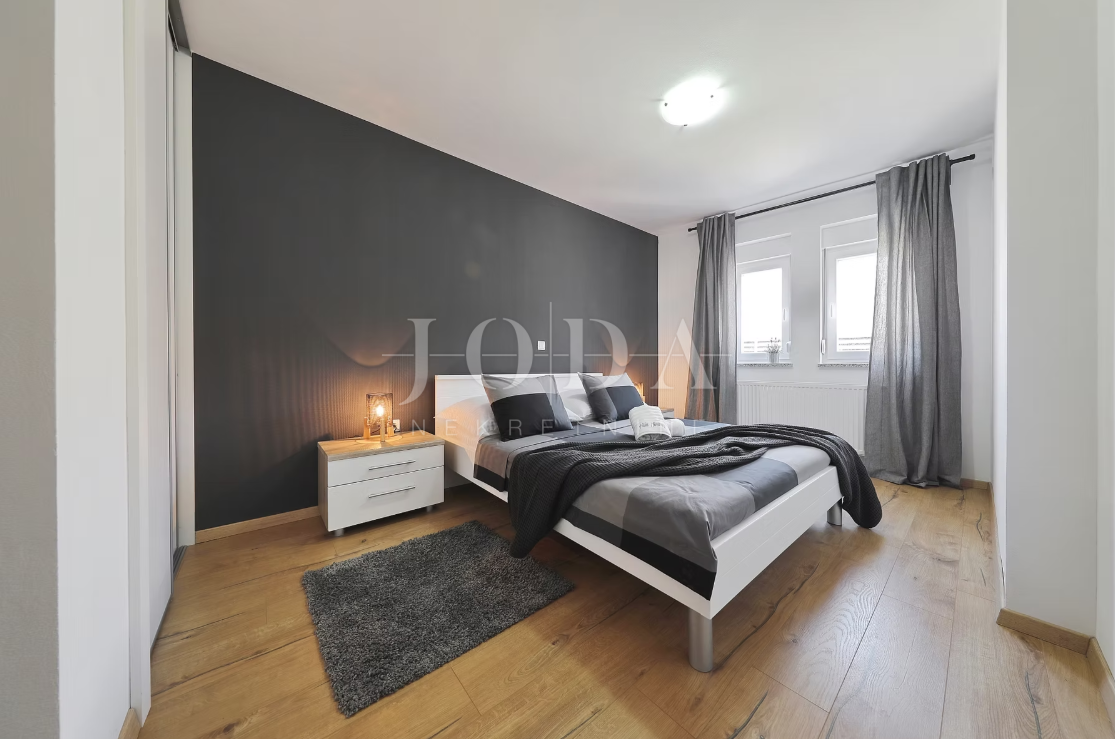 Hiša Seline, Starigrad, 377m2