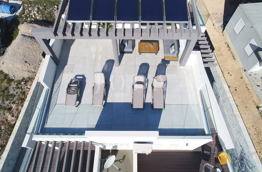 Hiša Seline, Starigrad, 377m2