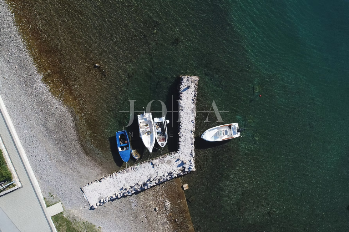 Hiša Seline, Starigrad, 377m2