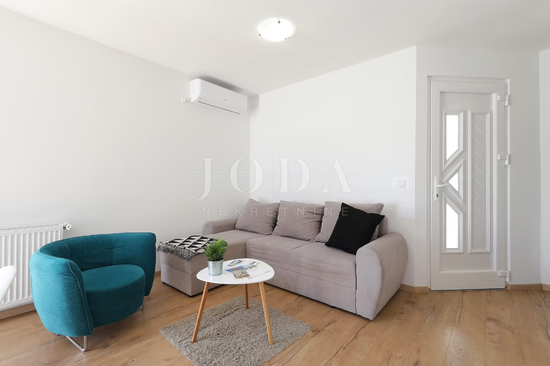 Hiša Seline, Starigrad, 377m2