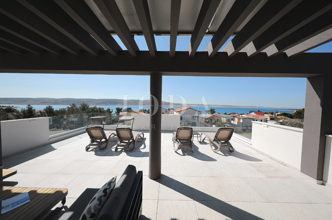 Hiša Seline, Starigrad, 377m2