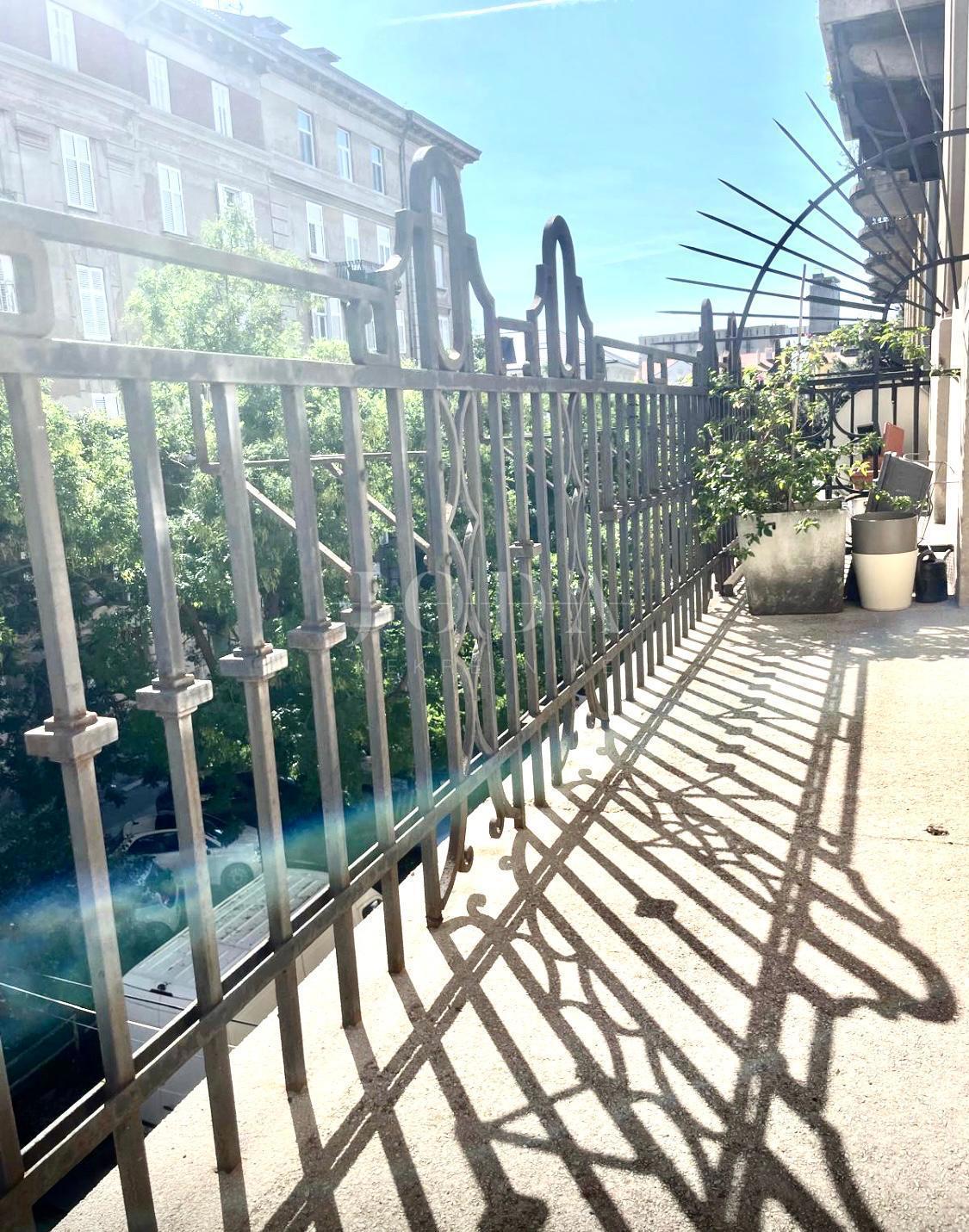 Stanovanje Stari Grad, Rijeka, 145m2