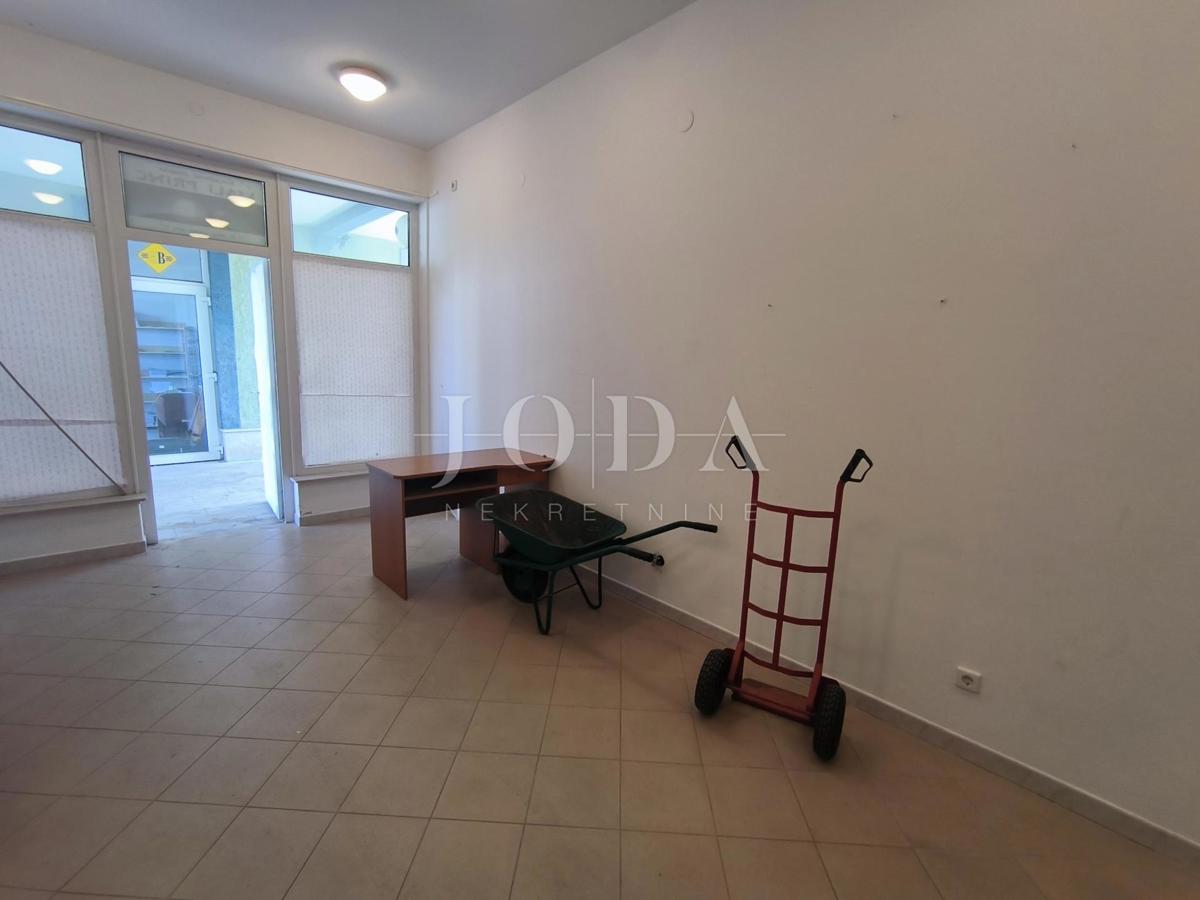 Poslovni prostori na odlični lokaciji v Novem Vinodolskem