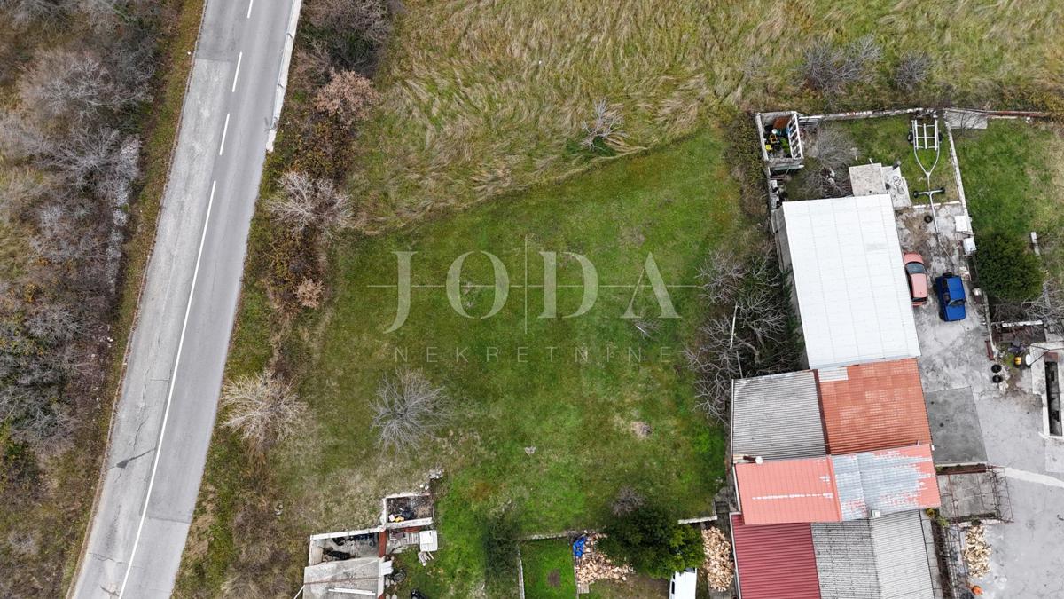 Bribir, zazidljivo zemljišče na iskani lokaciji