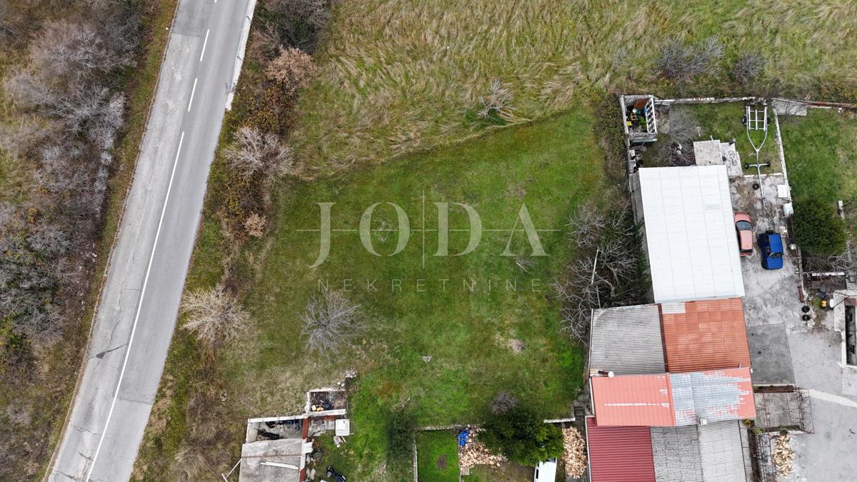 Bribir, zazidljivo zemljišče na iskani lokaciji