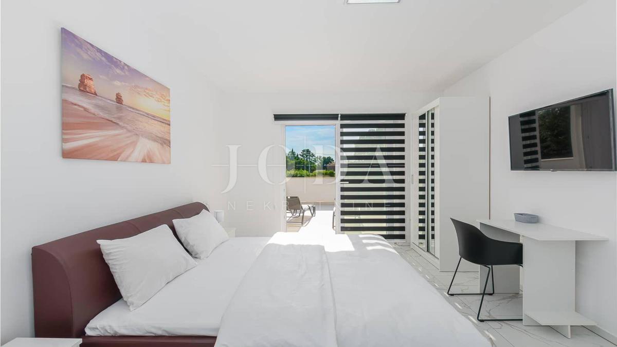 Hiša Svetvinčenat, 243m2