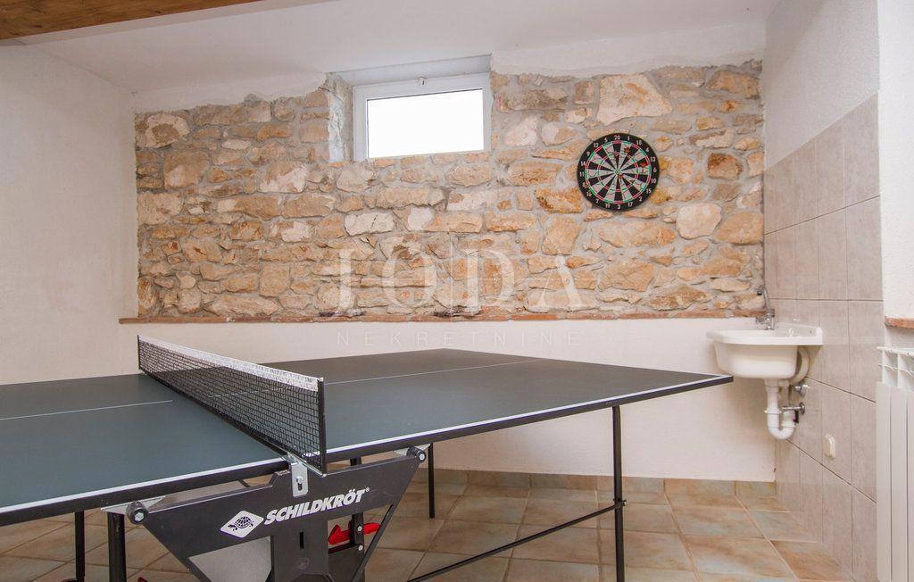 Hiša Drenje, Raša, 199m2