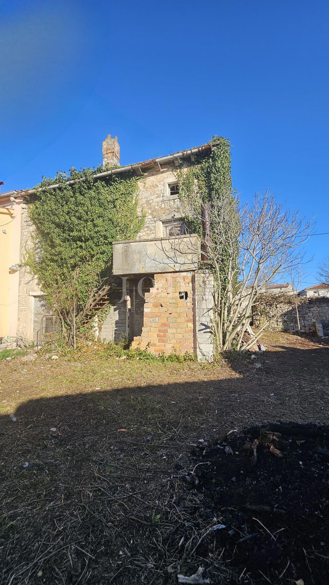 Hiša Svetvinčenat, 166m2