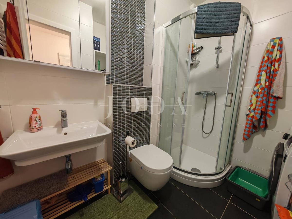 Apartma z vrtom in pogledom na morje