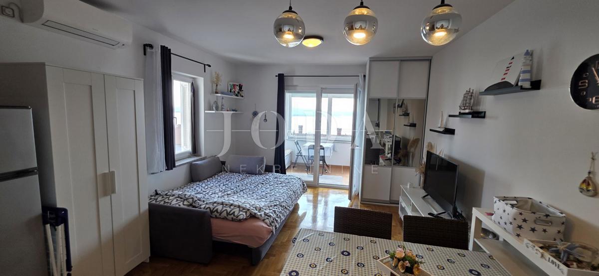 Stanovanje Dramalj 39,40 m² | pogled na morje | parkirno mesto | vrt | popolnoma opremljeno | mirna lokacija