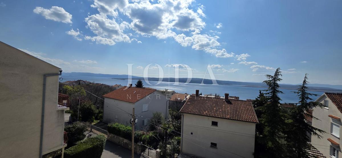 Stanovanje Dramalj 39,40 m² | pogled na morje | parkirno mesto | vrt | popolnoma opremljeno | mirna lokacija