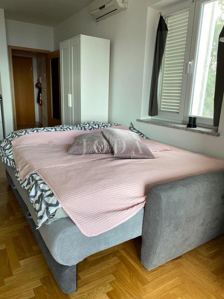 Stanovanje Dramalj 39,40 m² | pogled na morje | parkirno mesto | vrt | popolnoma opremljeno | mirna lokacija