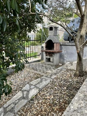 Stanovanje Dramalj 39,40 m² | pogled na morje | parkirno mesto | vrt | popolnoma opremljeno | mirna lokacija