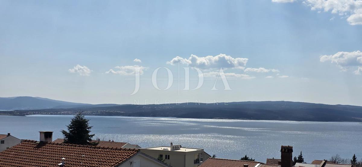 Stanovanje Dramalj 39,40 m² | pogled na morje | parkirno mesto | vrt | popolnoma opremljeno | mirna lokacija