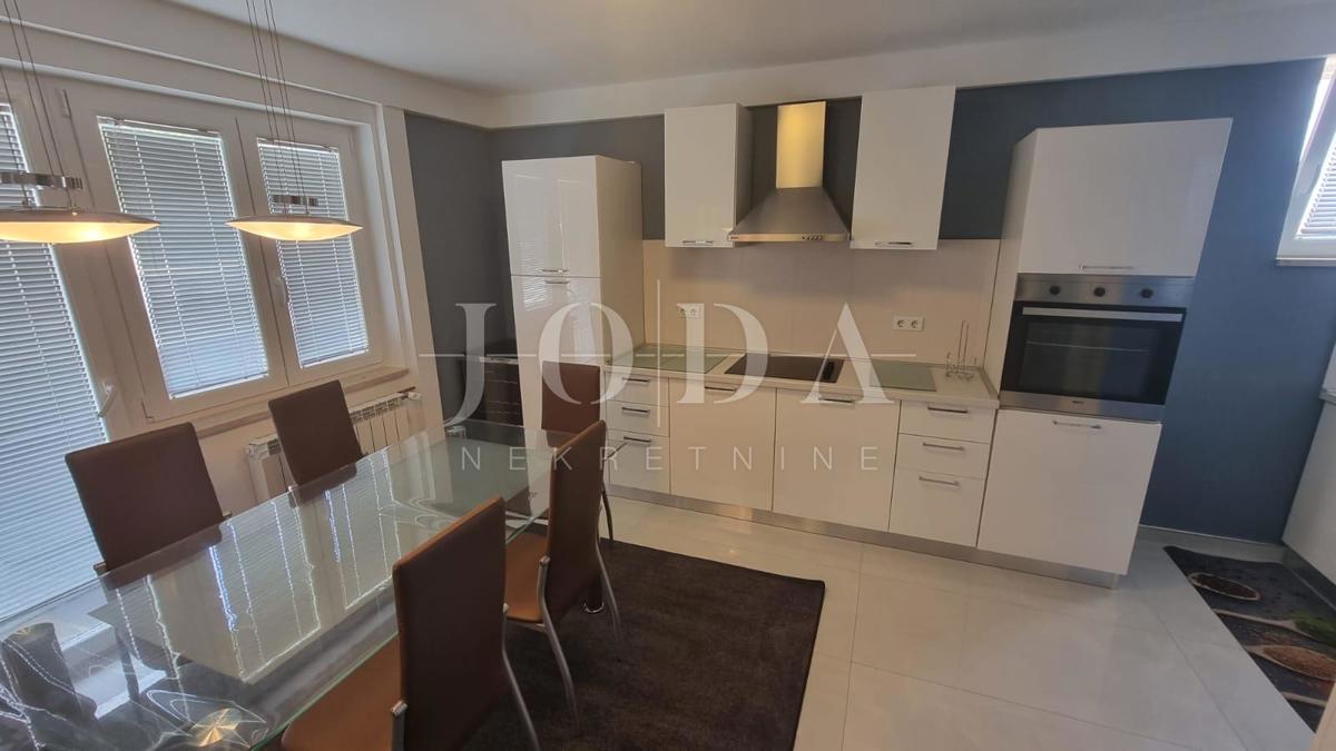 Hiša Crikvenica, 400m2