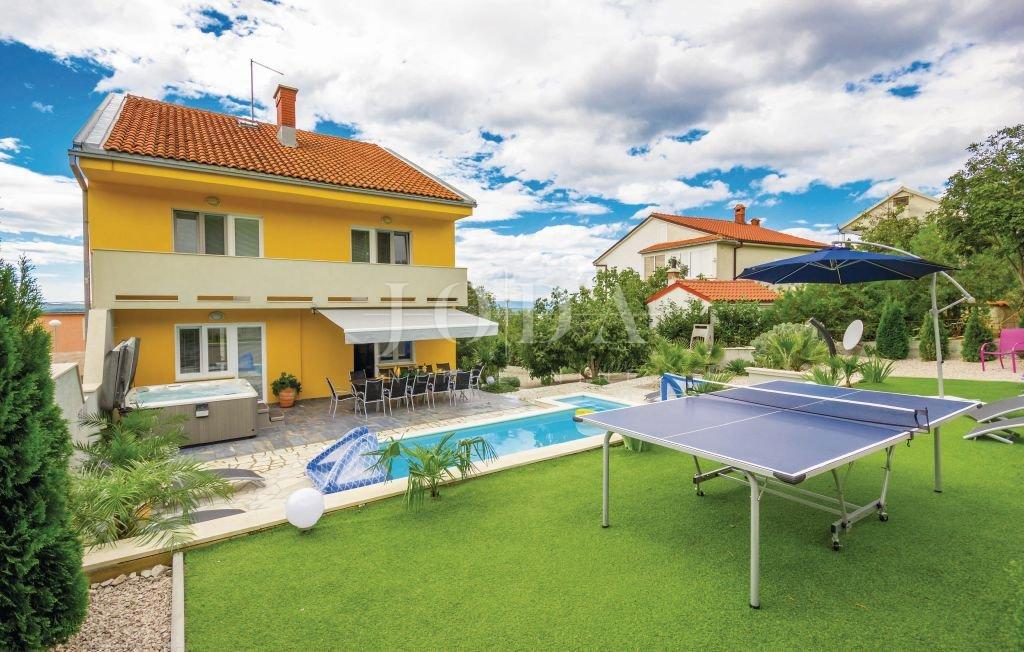 Hiša Crikvenica, 400m2