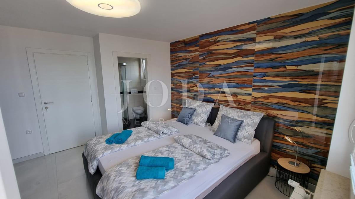 Hiša Crikvenica, 400m2