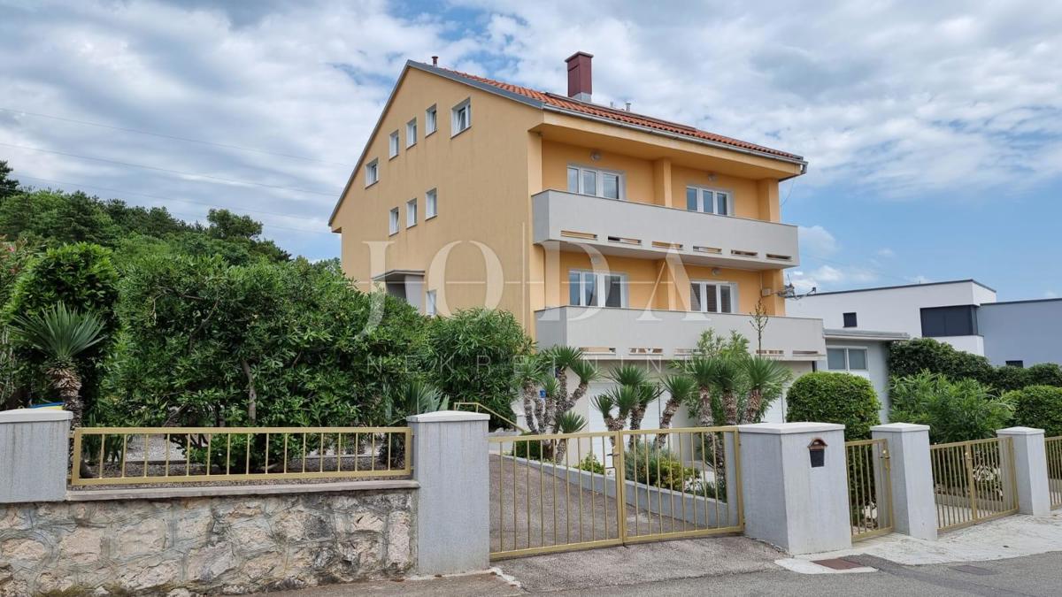 Hiša Crikvenica, 400m2