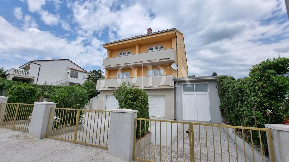 Hiša Crikvenica, 400m2