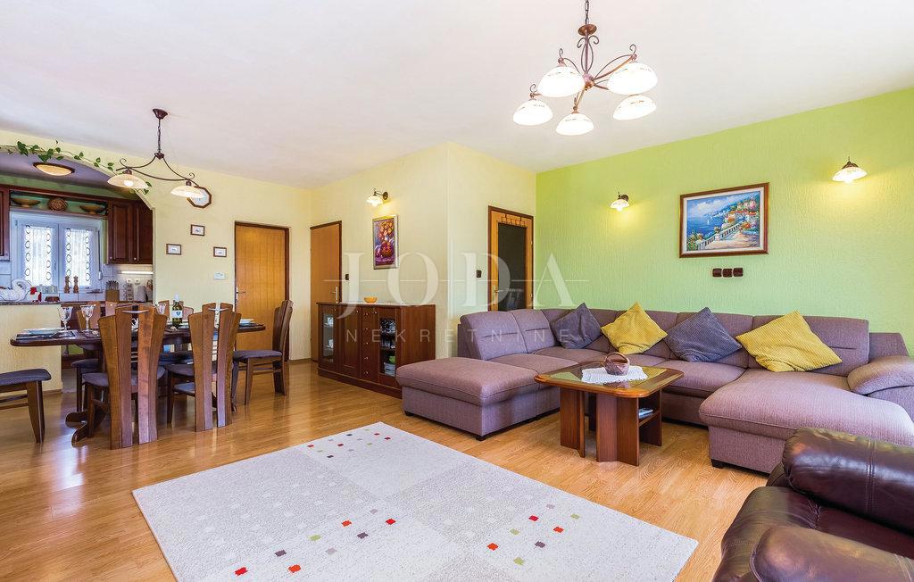 Hiša Crikvenica, 420m2