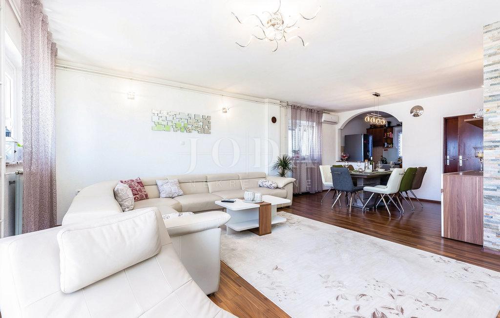 Hiša Crikvenica, 420m2