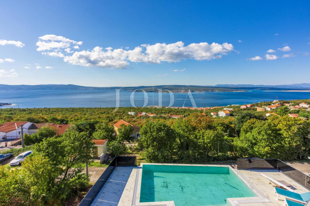 Hiša Crikvenica, 300m2