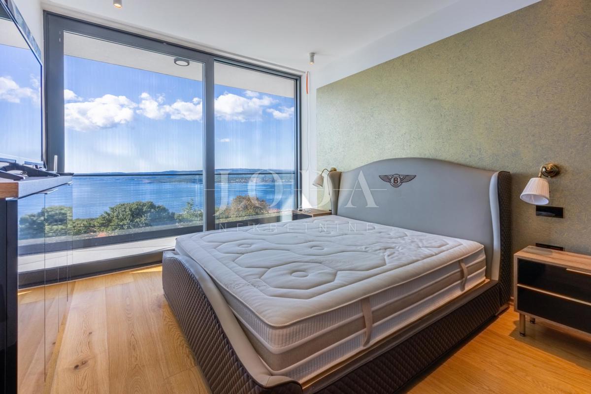 Hiša Crikvenica, 300m2