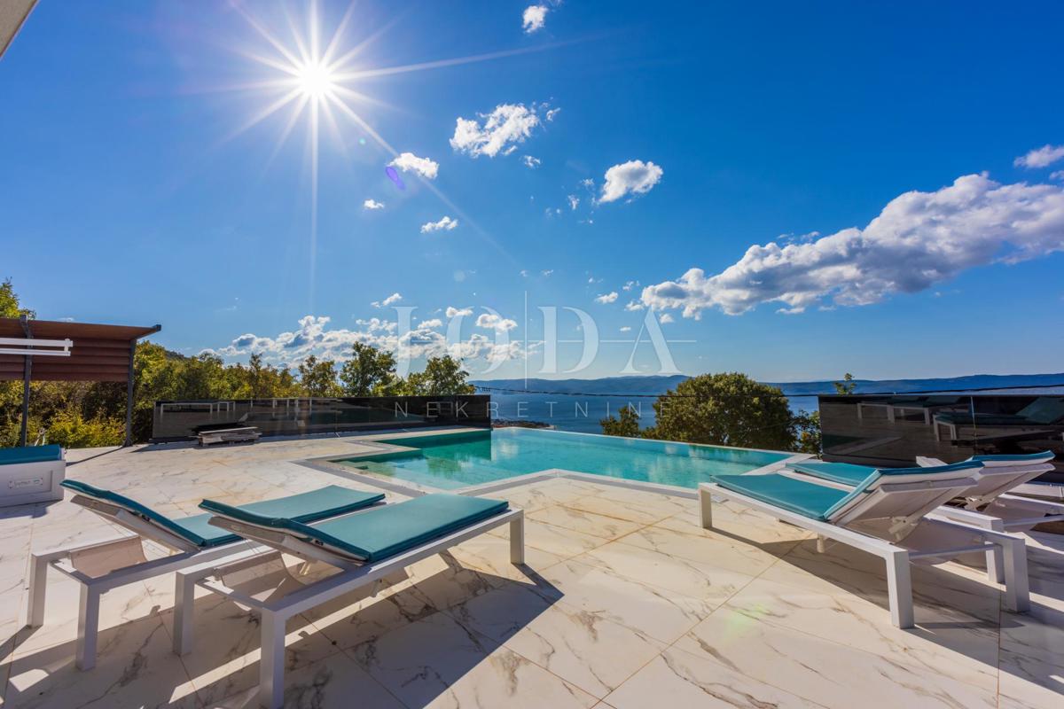 Hiša Crikvenica, 300m2