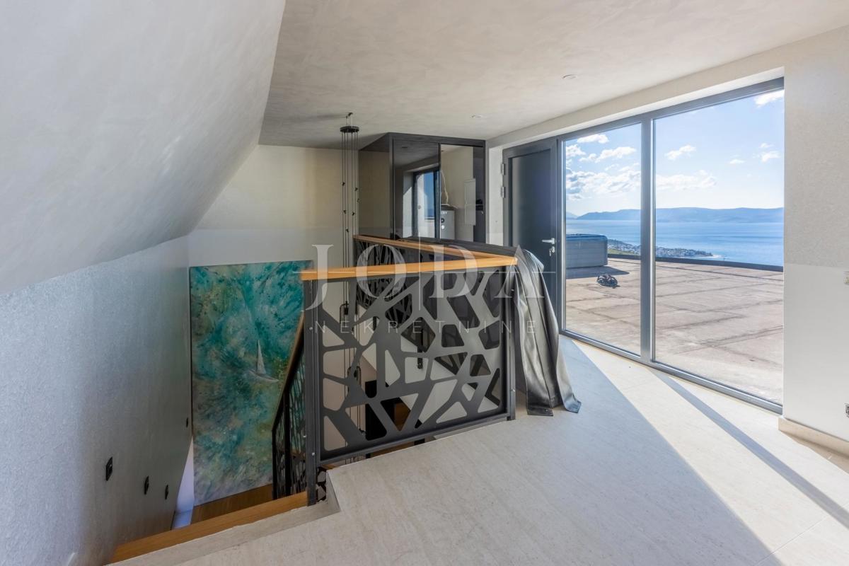 Hiša Crikvenica, 300m2
