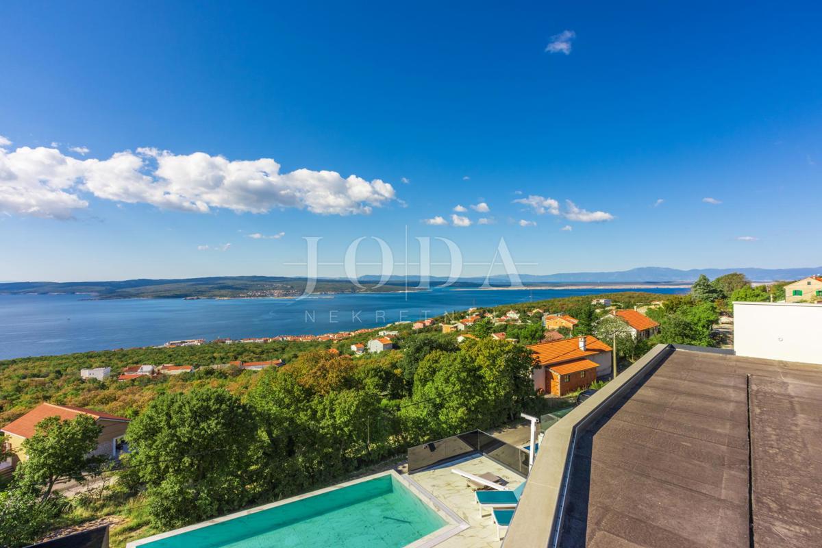 Hiša Crikvenica, 300m2