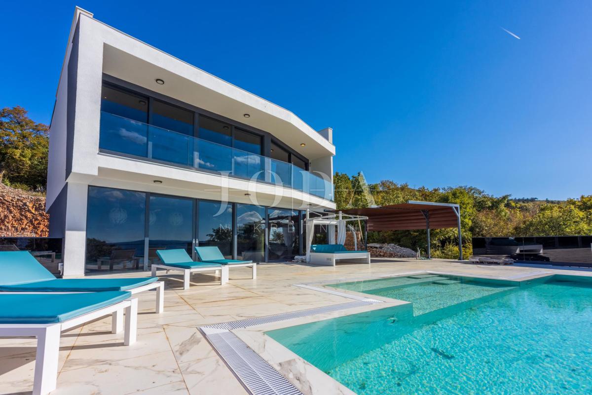 Hiša Crikvenica, 300m2