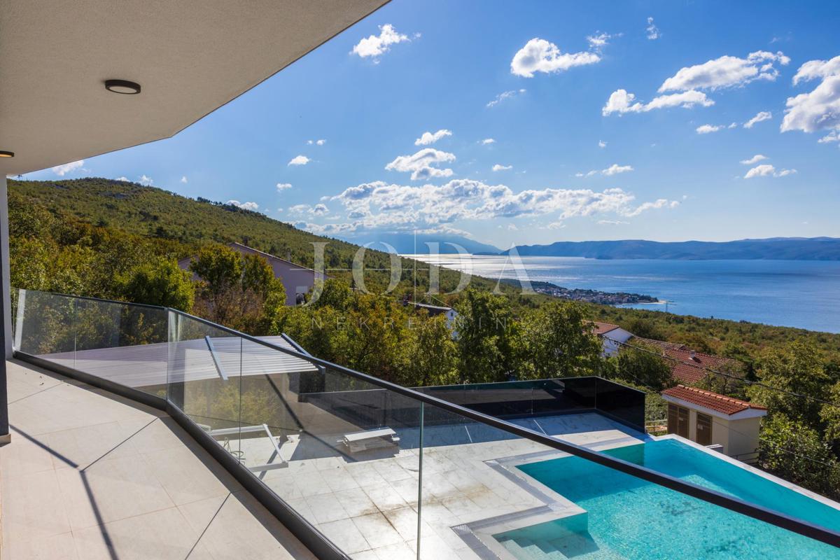 Hiša Crikvenica, 300m2