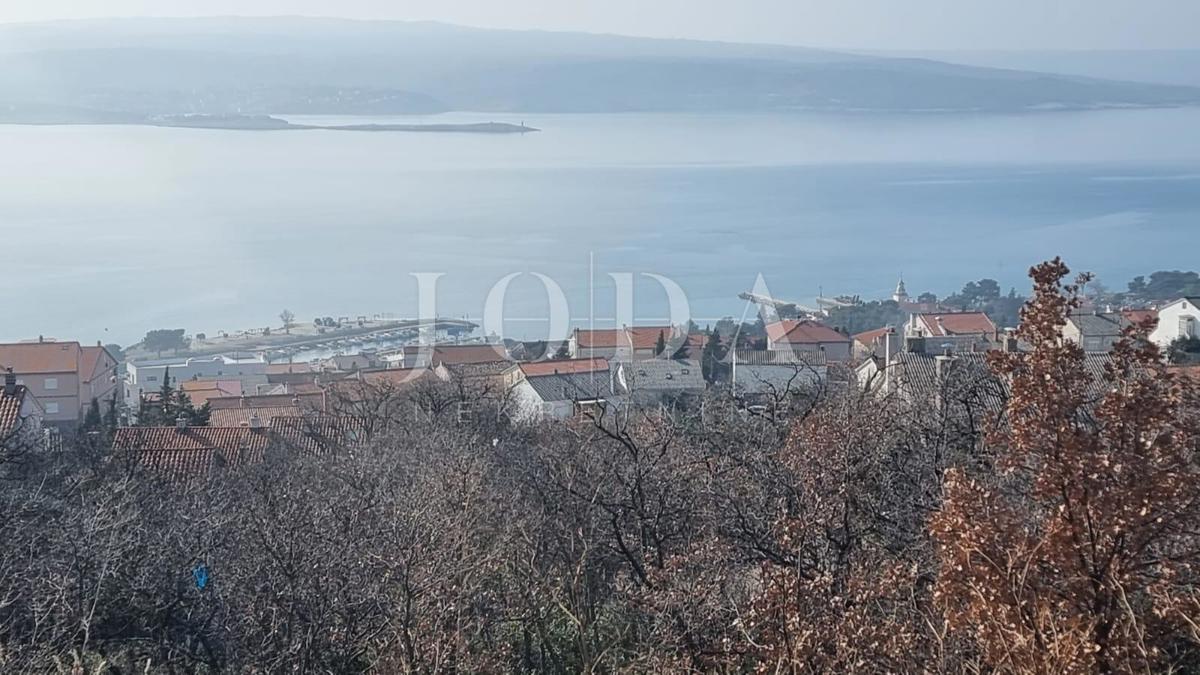 Zemljišče Crikvenica, 698m2