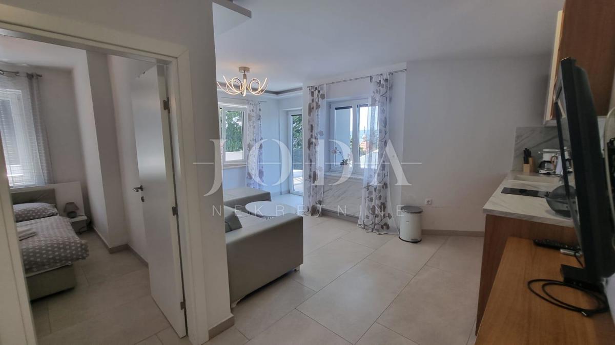 Hiša Crikvenica, 200m2