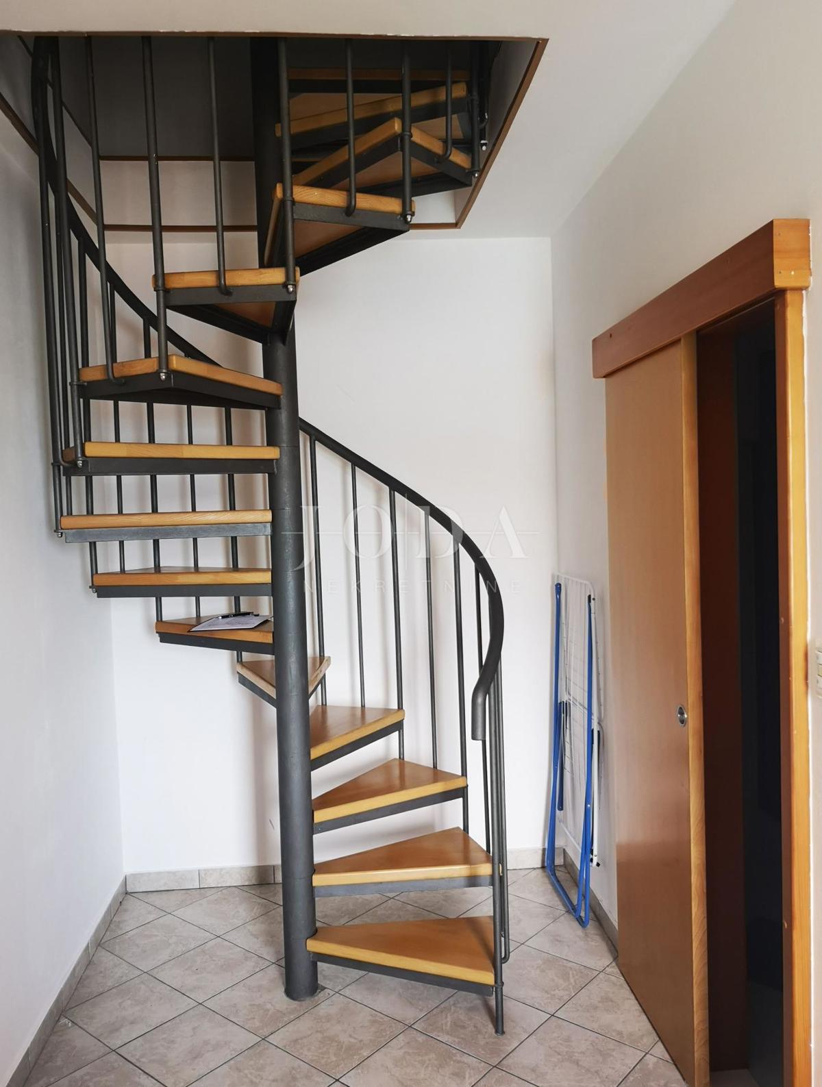 Hiša Rabac, Labin, 59,85m2