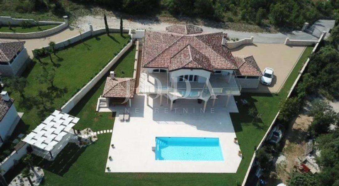 Hiša Labin, 360m2