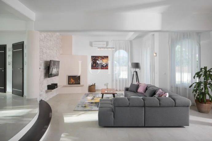 Hiša Labin, 360m2